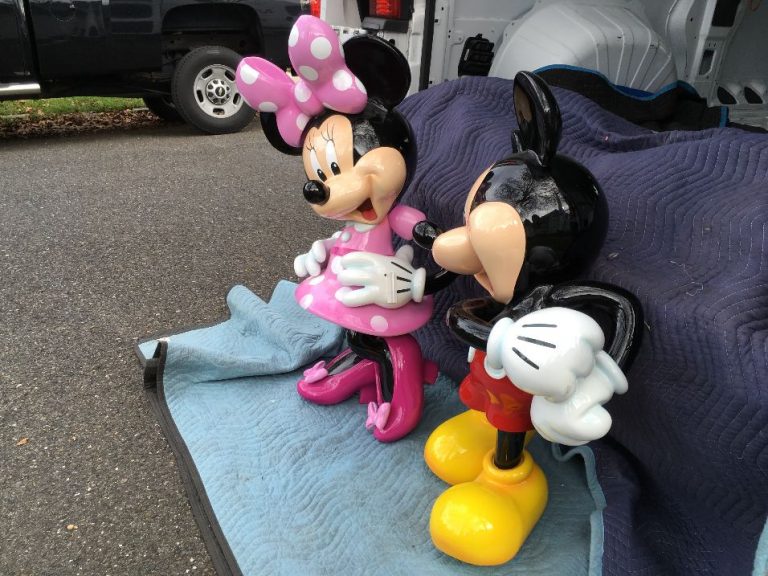 mickey and minnie statues