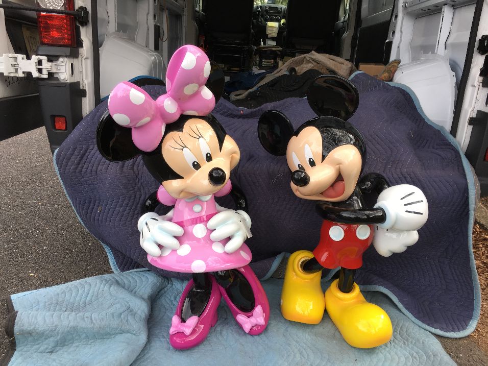 mickey and minnie statues