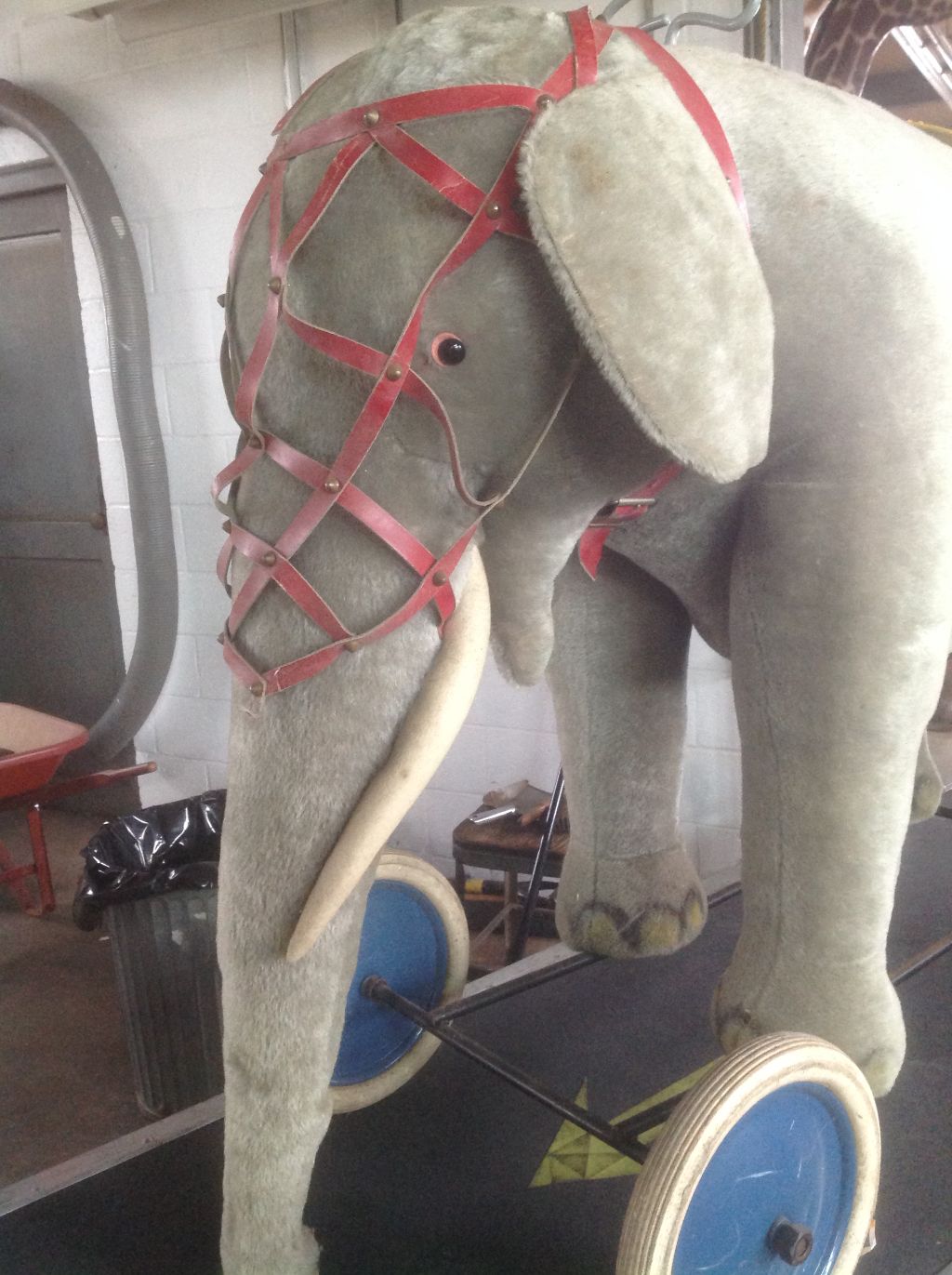 elephant riding toy