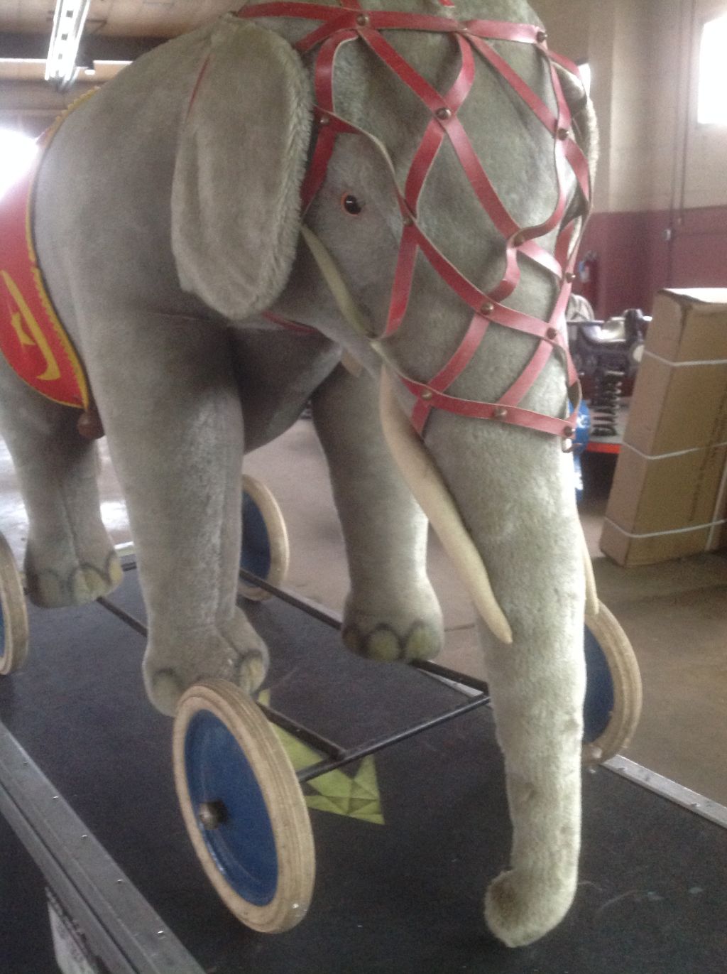 elephant riding toy