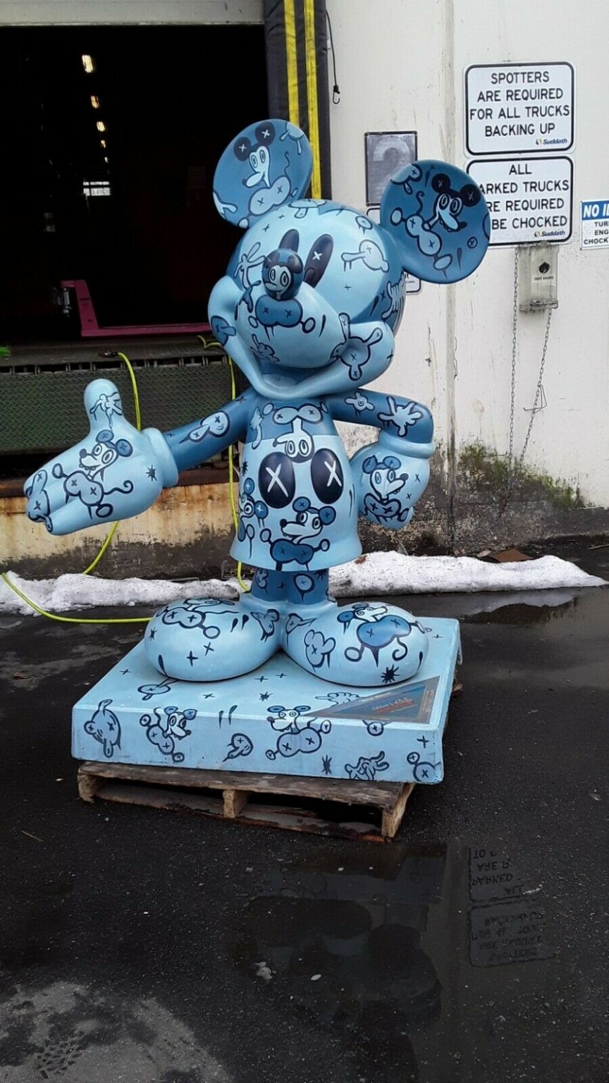 mickey sculpture