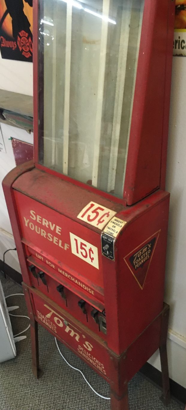 Vintage 15 Cent Coin Operated Tom’s Vending Machine « Obnoxious Antiques